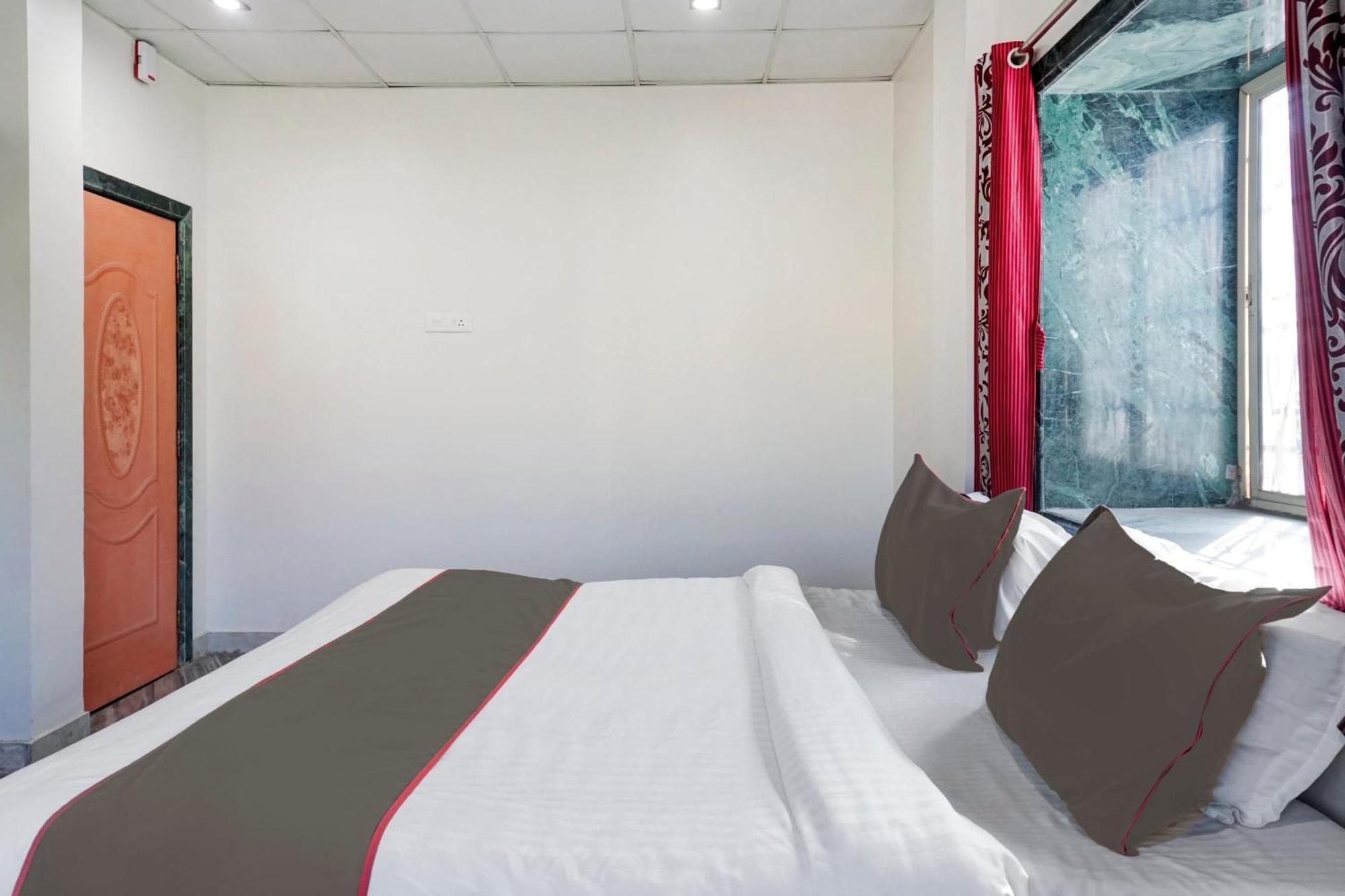 Collection O Shreya Hotel Talegaon Dabhade Екстериор снимка