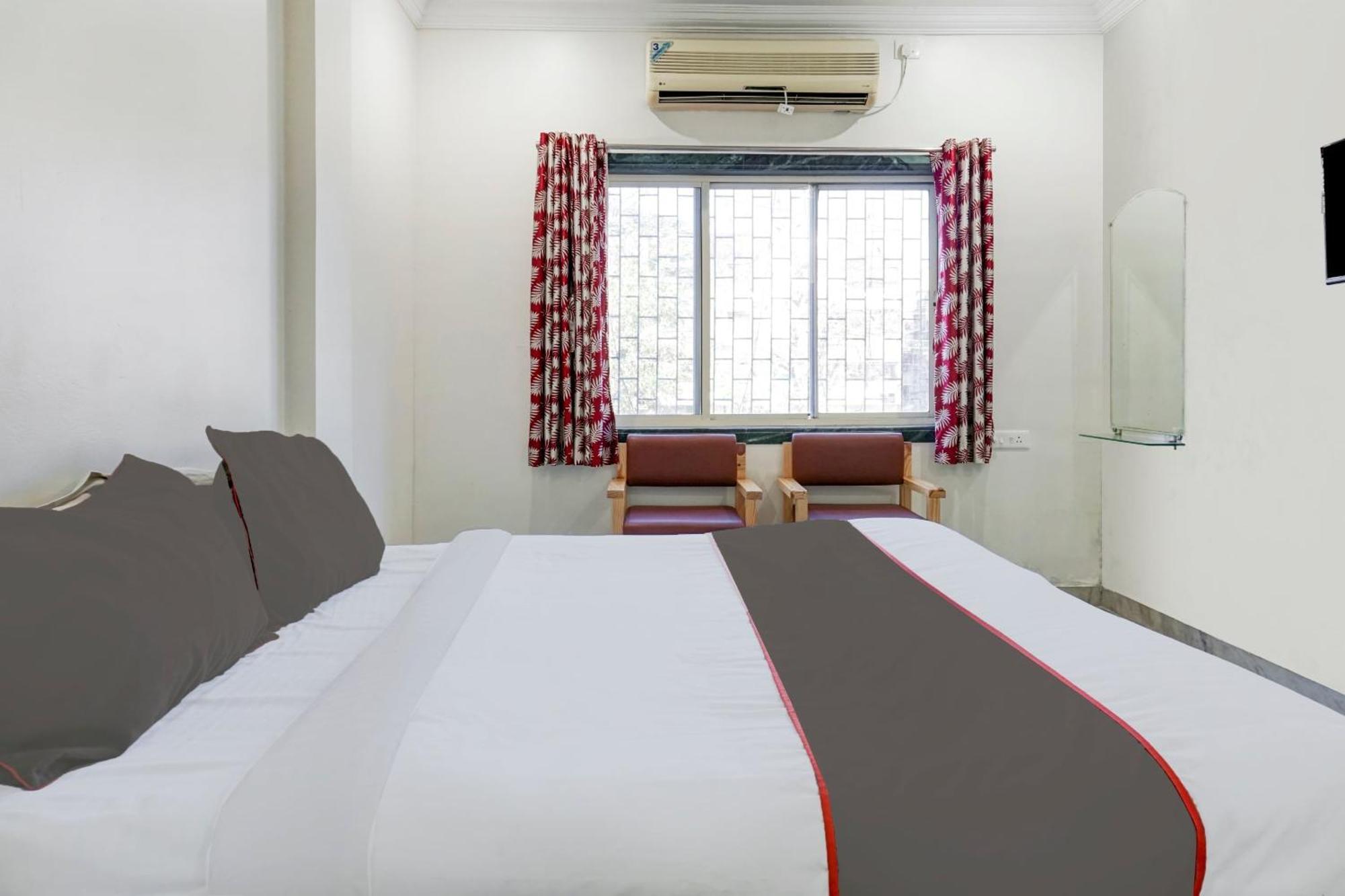 Collection O Shreya Hotel Talegaon Dabhade Екстериор снимка