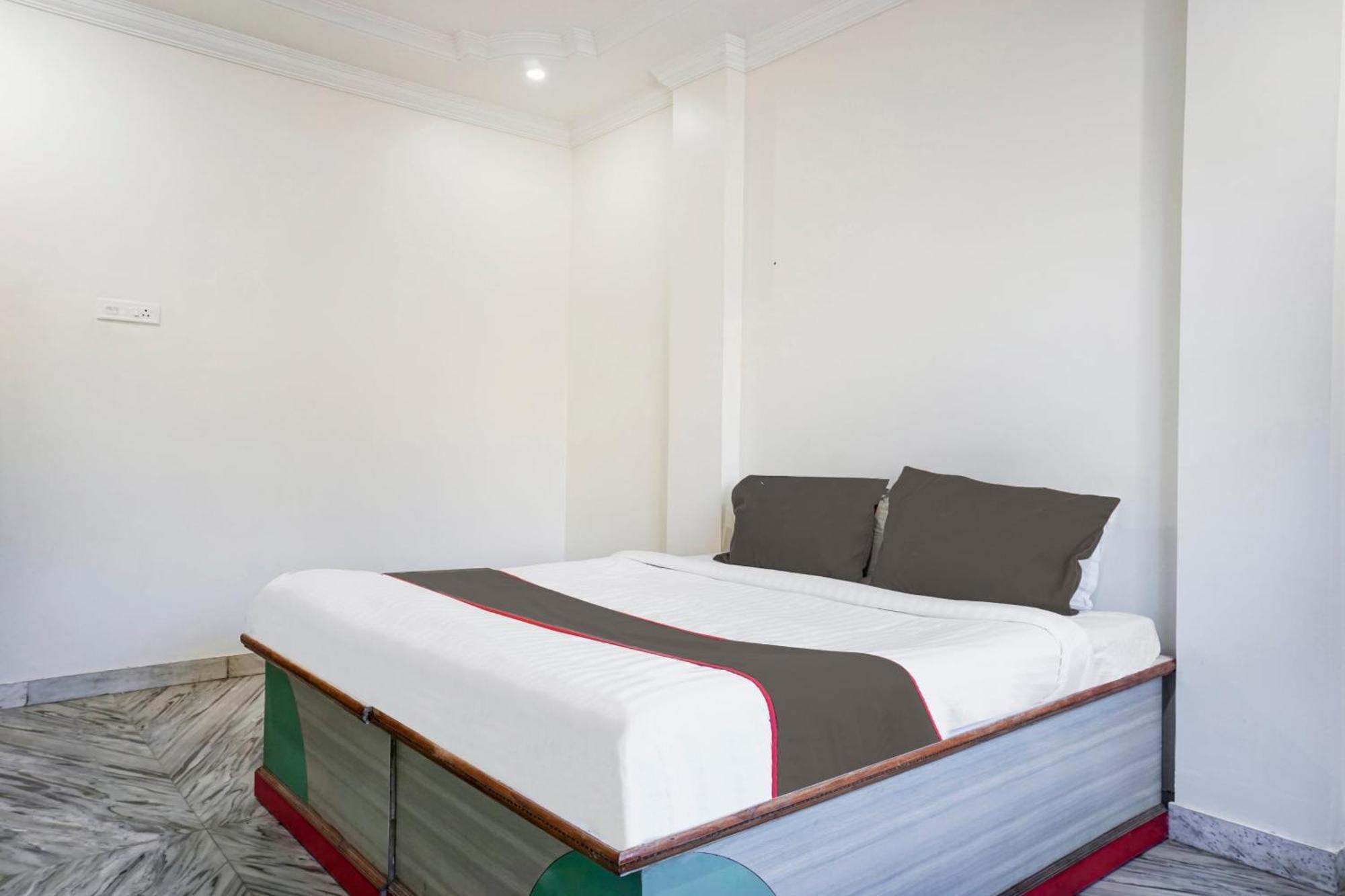 Collection O Shreya Hotel Talegaon Dabhade Екстериор снимка