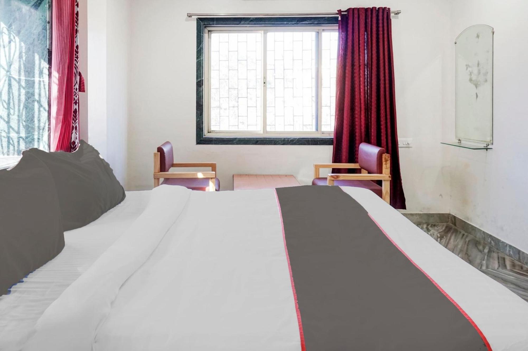 Collection O Shreya Hotel Talegaon Dabhade Екстериор снимка