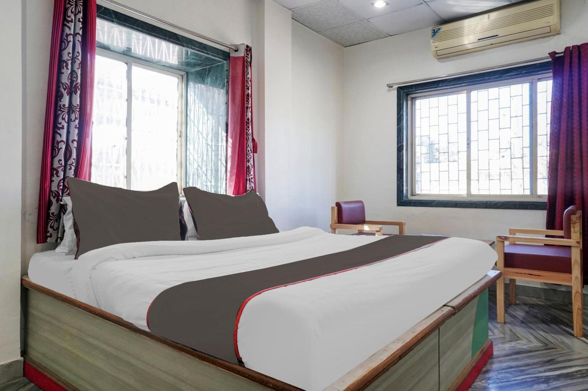 Collection O Shreya Hotel Talegaon Dabhade Екстериор снимка